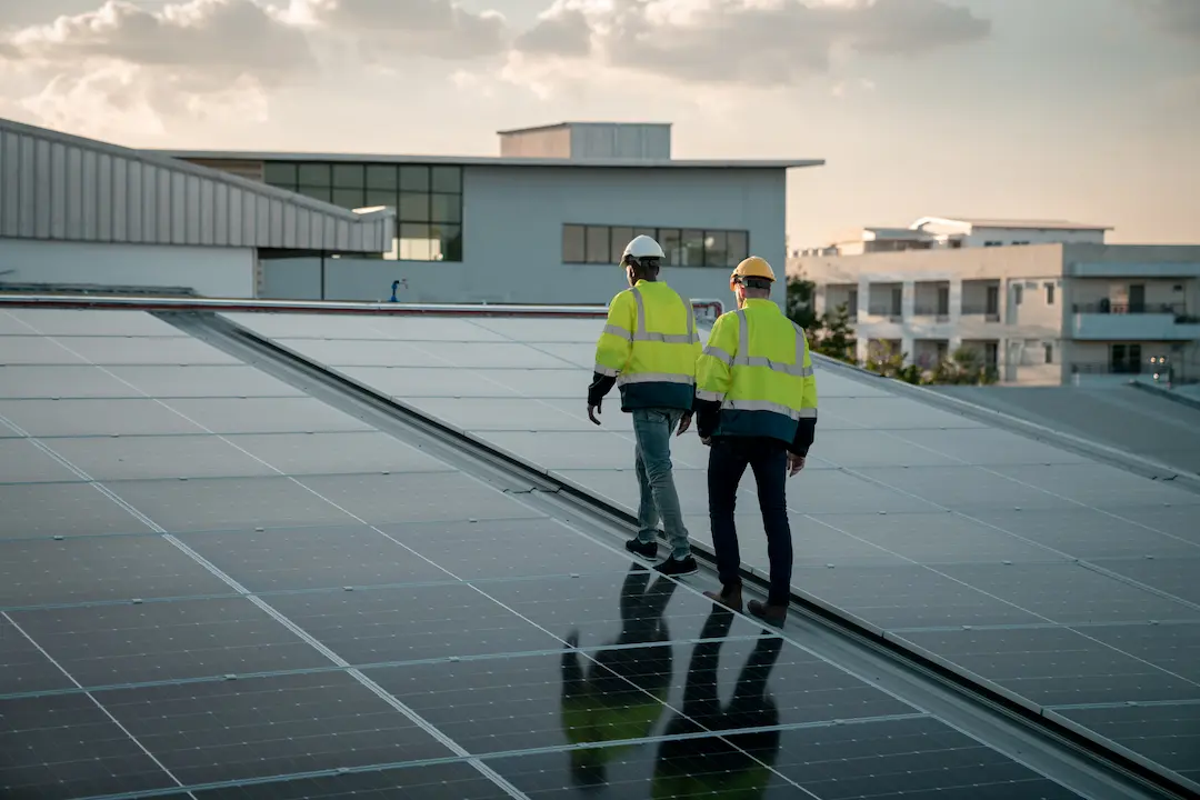 Legalización de placas solares en industria